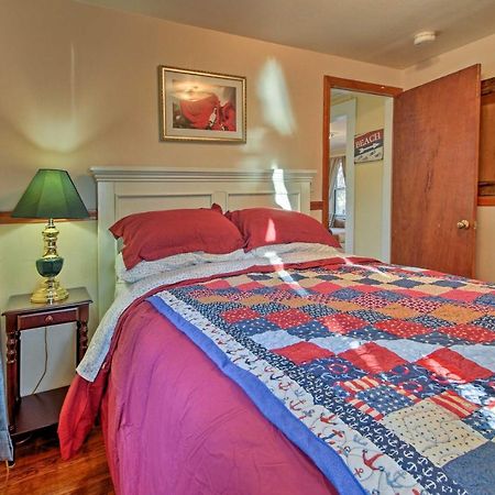 Cozy Buzzards Bay Home Steps To Cape Cod Canal! Bourne Exterior foto