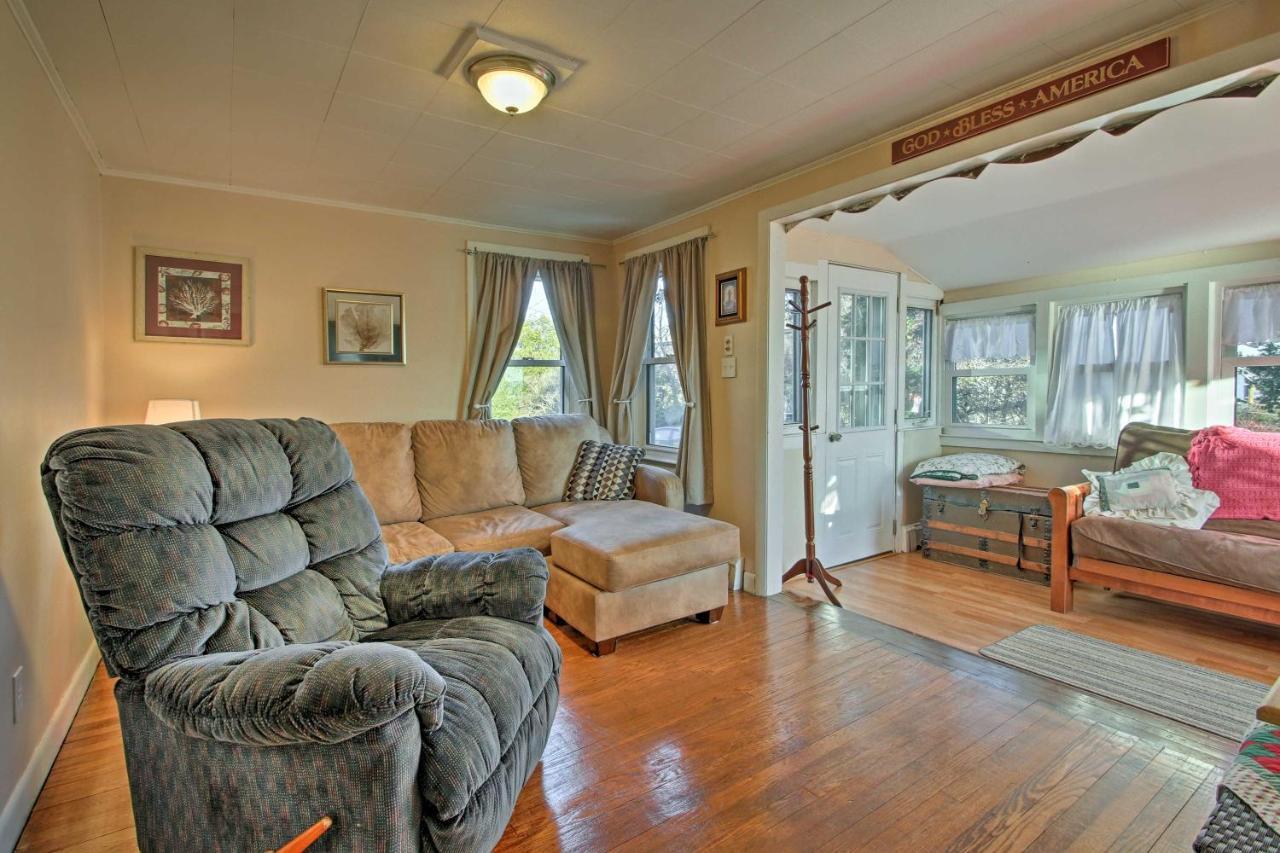 Cozy Buzzards Bay Home Steps To Cape Cod Canal! Bourne Exterior foto