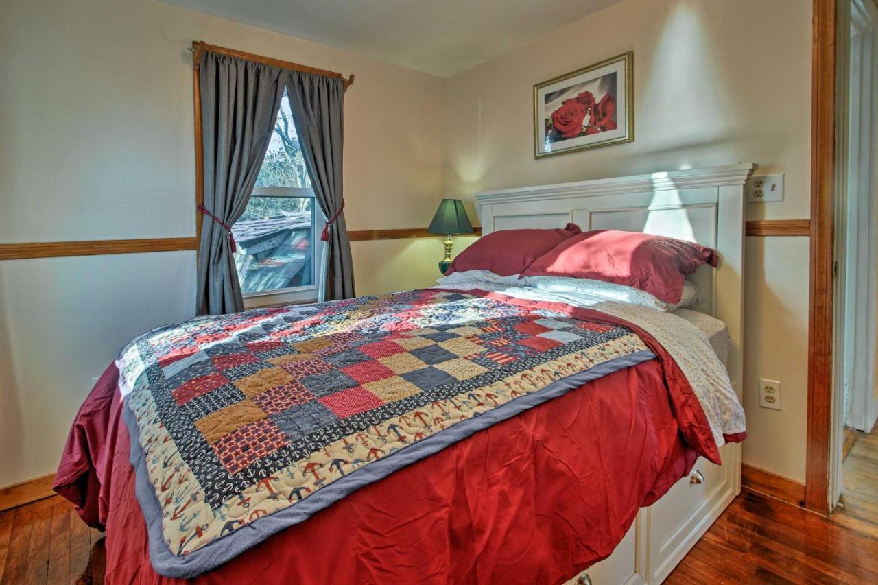 Cozy Buzzards Bay Home Steps To Cape Cod Canal! Bourne Exterior foto